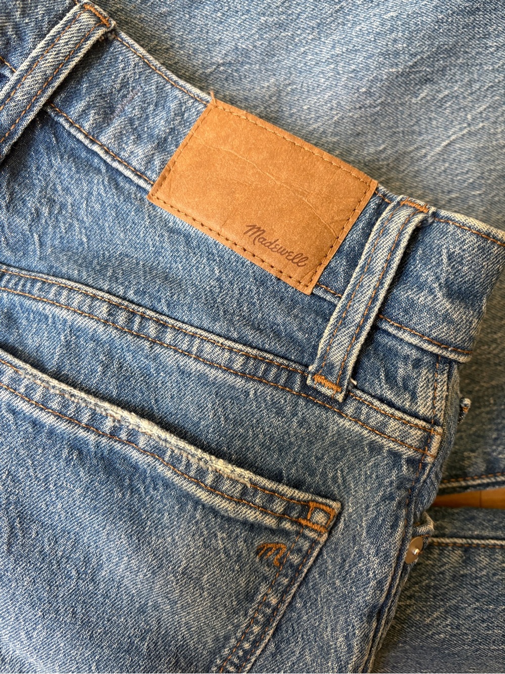 Madewell | The Petite Perfect Vintage Wide-Leg Crop Jean in Cresslow Wash - Picture 10 of 11